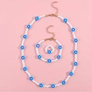 Flower bead necklace and bracelet